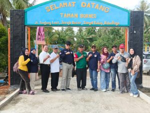 Ket. Ketua Pimpinan Wilayah Forum Bela Negara Republik Indonesia Kalimantan Barat. Karmin Hammade, S.H. saat Foto sesi Bersama. Rabu (26/02). Foto. (MPNN).
